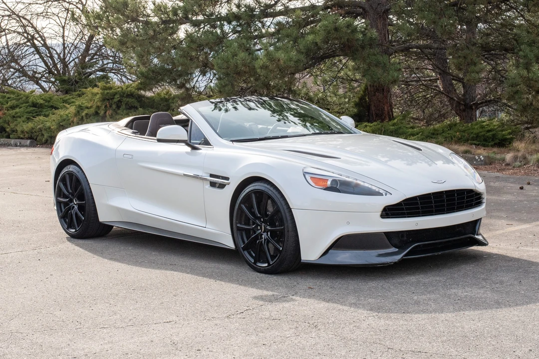 2016 Aston Martin Vanquish 2nd Gen - Image 9 of 31