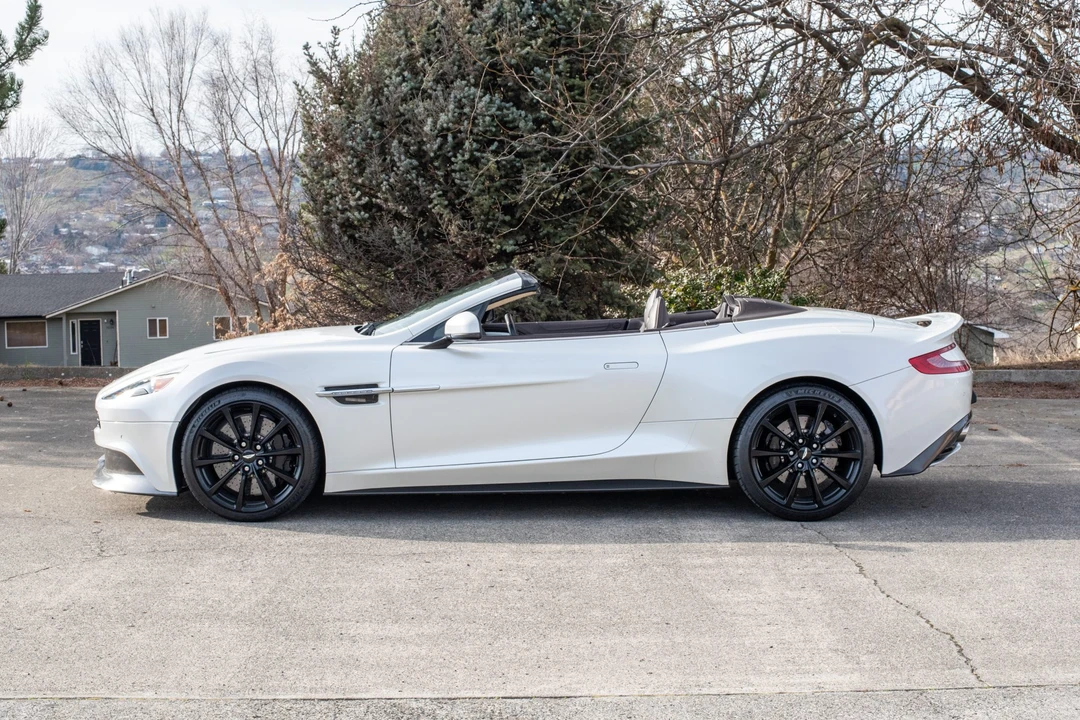 2016 Aston Martin Vanquish 2nd Gen - Image 4 of 31