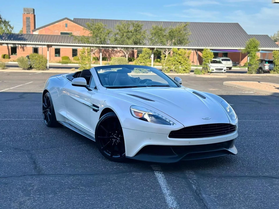 2016 Aston Martin Vanquish 2nd Gen - Image 8 of 31