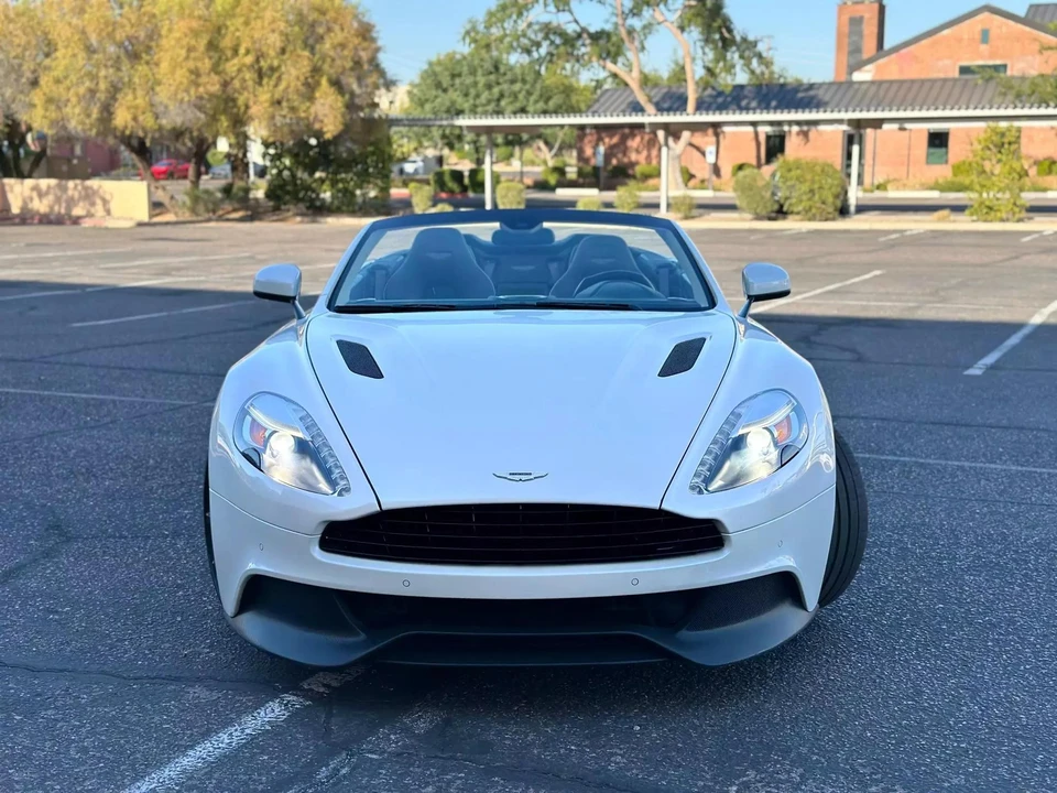 2016 Aston Martin Vanquish 2nd Gen - Image 9 of 31