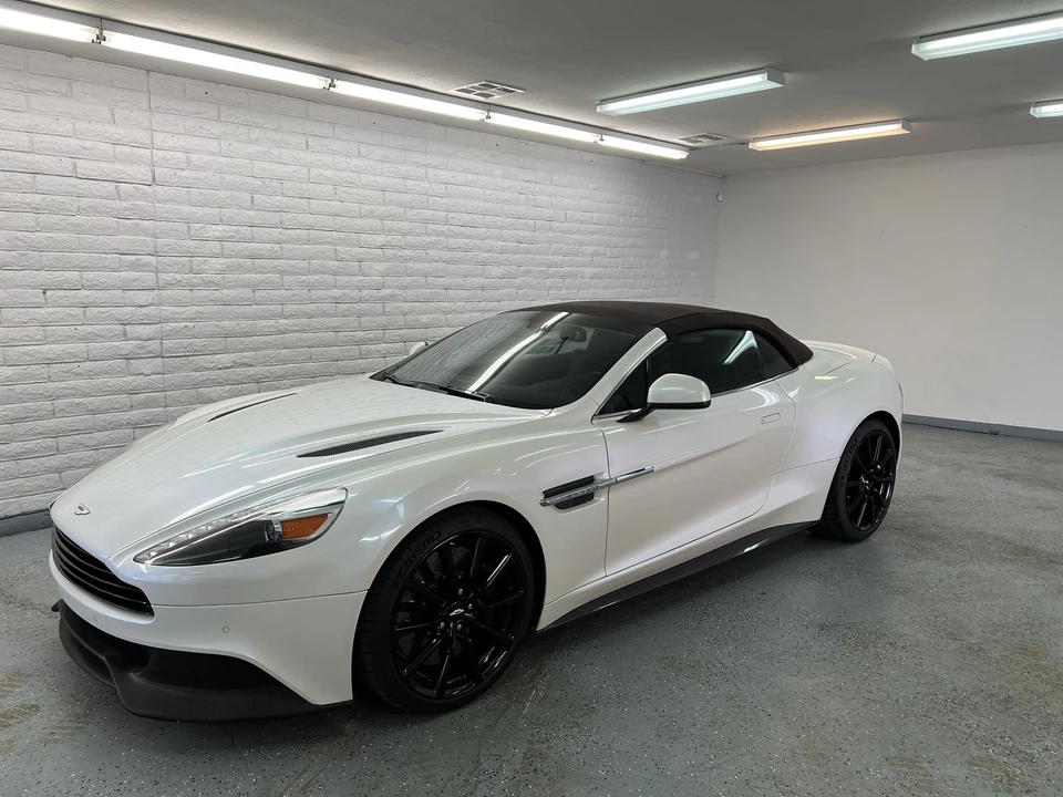 2016 Aston Martin Vanquish 2nd Gen - Image 7 of 31