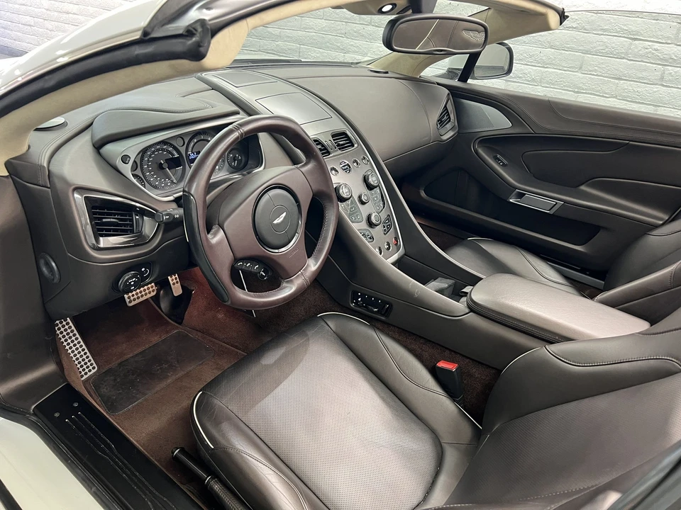 2016 Aston Martin Vanquish 2nd Gen - Image 19 of 31