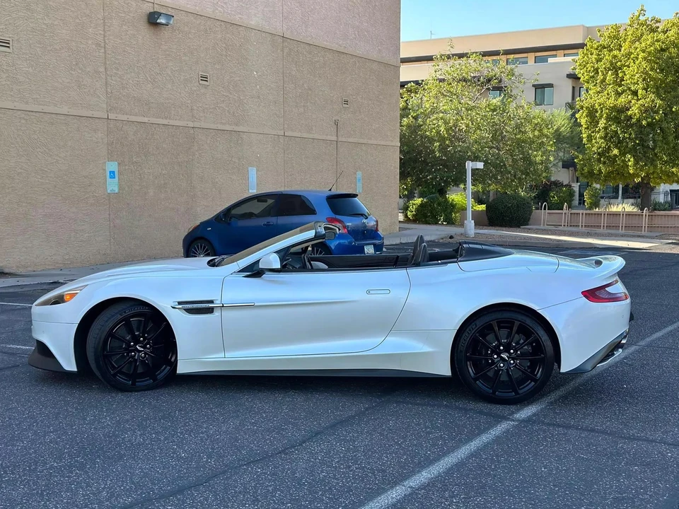 2016 Aston Martin Vanquish 2nd Gen - Image 3 of 31