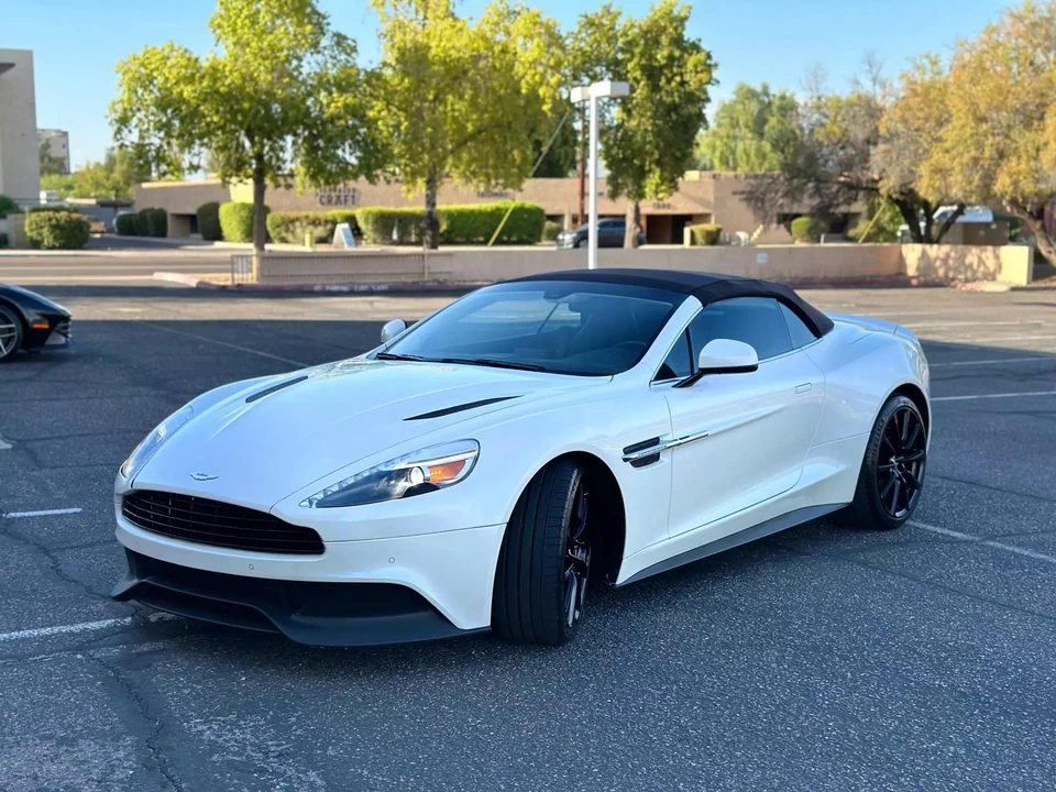 2016 Aston Martin Vanquish 2nd Gen - Image 10 of 31