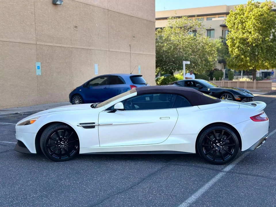 2016 Aston Martin Vanquish 2nd Gen - Image 11 of 31