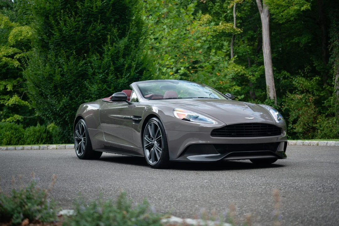 2016 Aston Martin Vanquish 2nd Gen - Image 7 of 31
