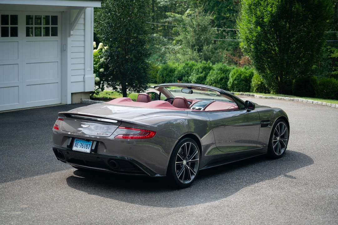 2016 Aston Martin Vanquish 2nd Gen - Image 14 of 31