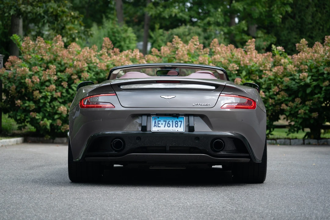 2016 Aston Martin Vanquish 2nd Gen - Image 17 of 31