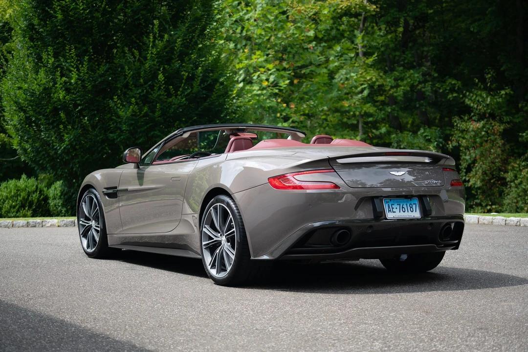 2016 Aston Martin Vanquish 2nd Gen - Image 18 of 31