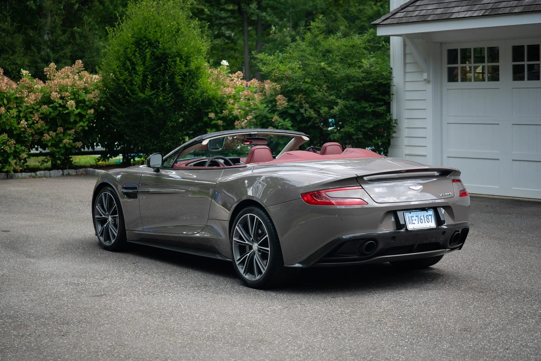 2016 Aston Martin Vanquish 2nd Gen - Image 19 of 31