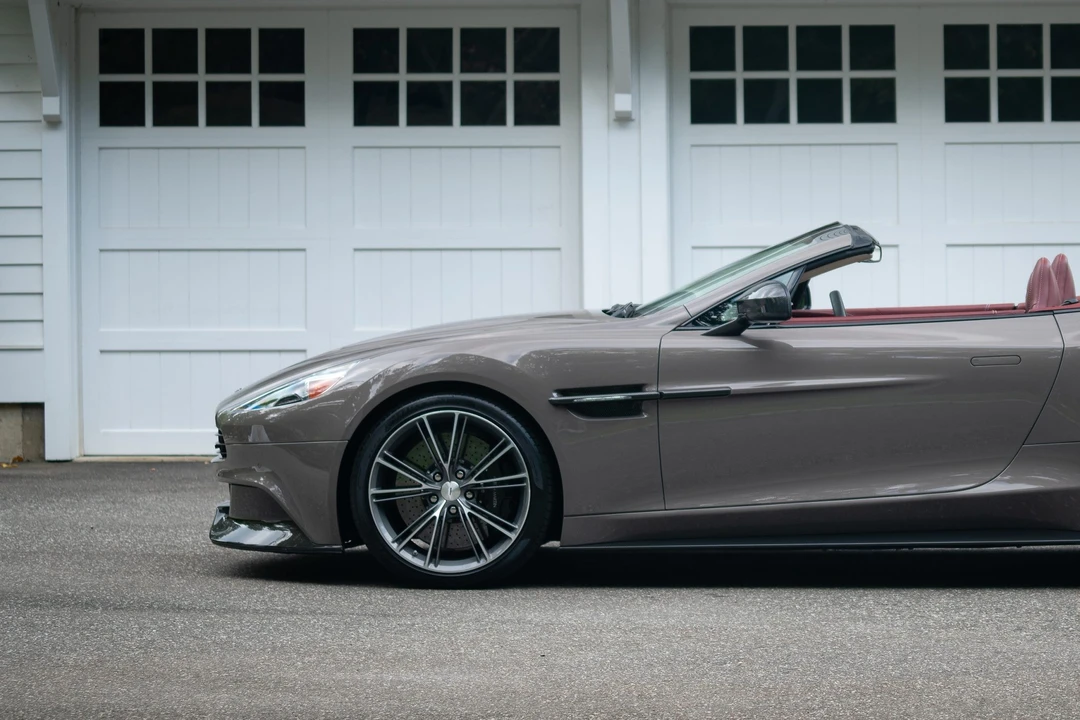 2016 Aston Martin Vanquish 2nd Gen - Image 24 of 31
