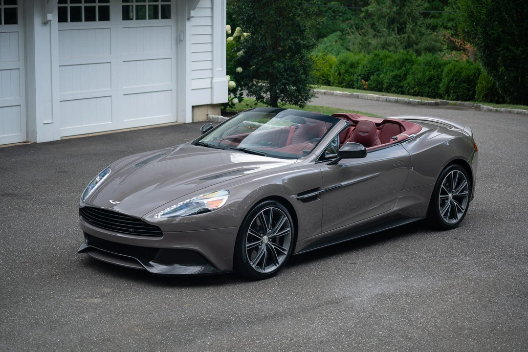 2016 Aston Martin Vanquish 2nd Gen - Image 26 of 31