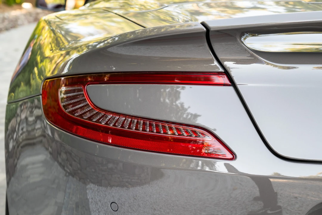 2016 Aston Martin Vanquish 2nd Gen - Image 27 of 31