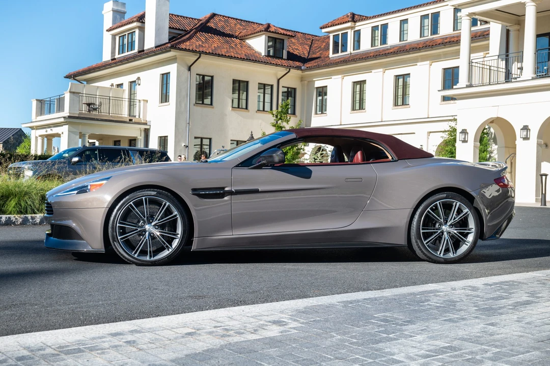 2016 Aston Martin Vanquish 2nd Gen - Image 16 of 31
