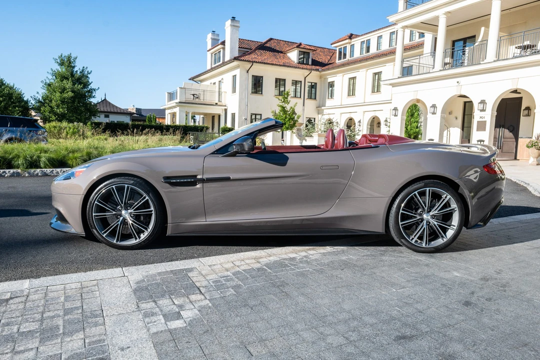 2016 Aston Martin Vanquish 2nd Gen - Image 7 of 31