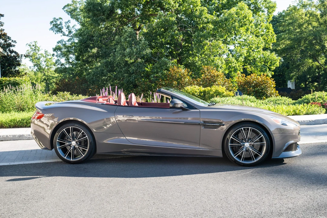 2016 Aston Martin Vanquish 2nd Gen - Image 4 of 31