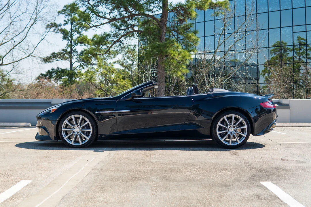 2016 Aston Martin Vanquish 2nd Gen - Image 6 of 31