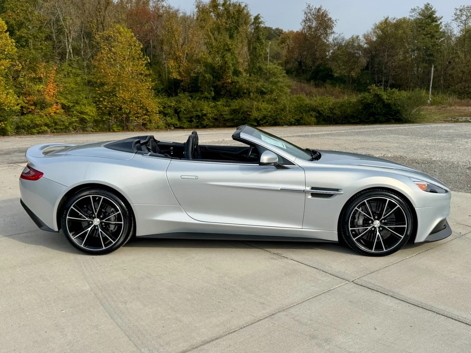 2016 Aston Martin Vanquish 2nd Gen - Image 7 of 12