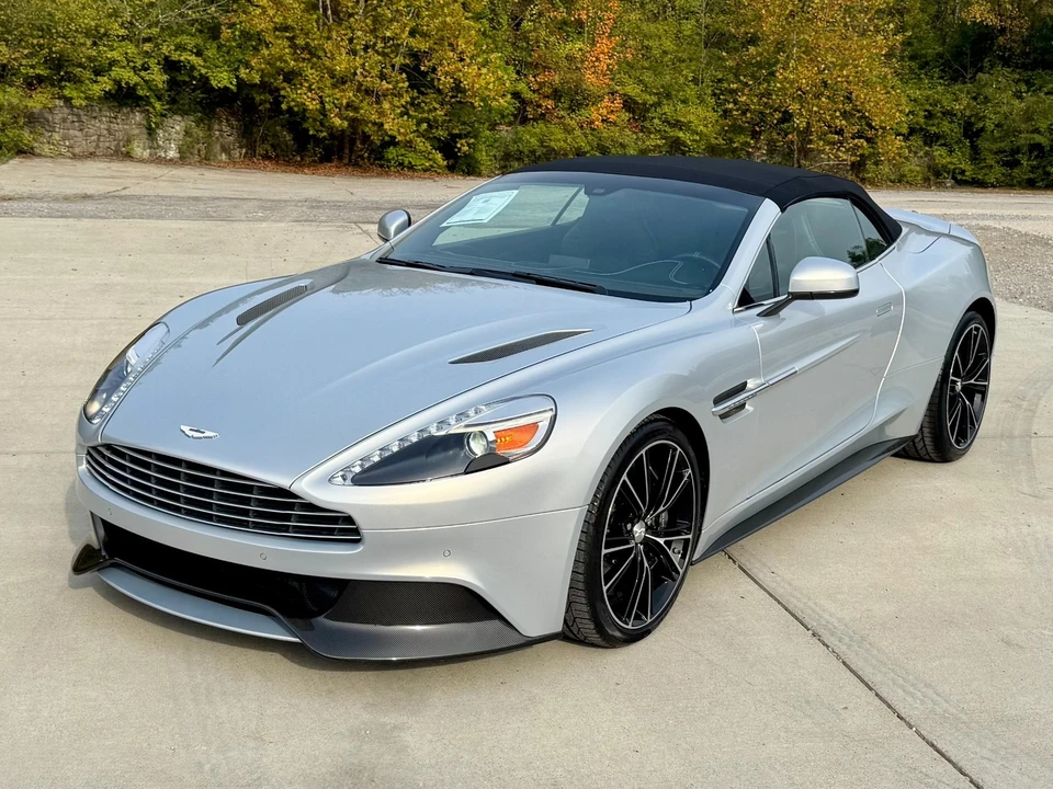 2016 Aston Martin Vanquish 2nd Gen - Image 2 of 12