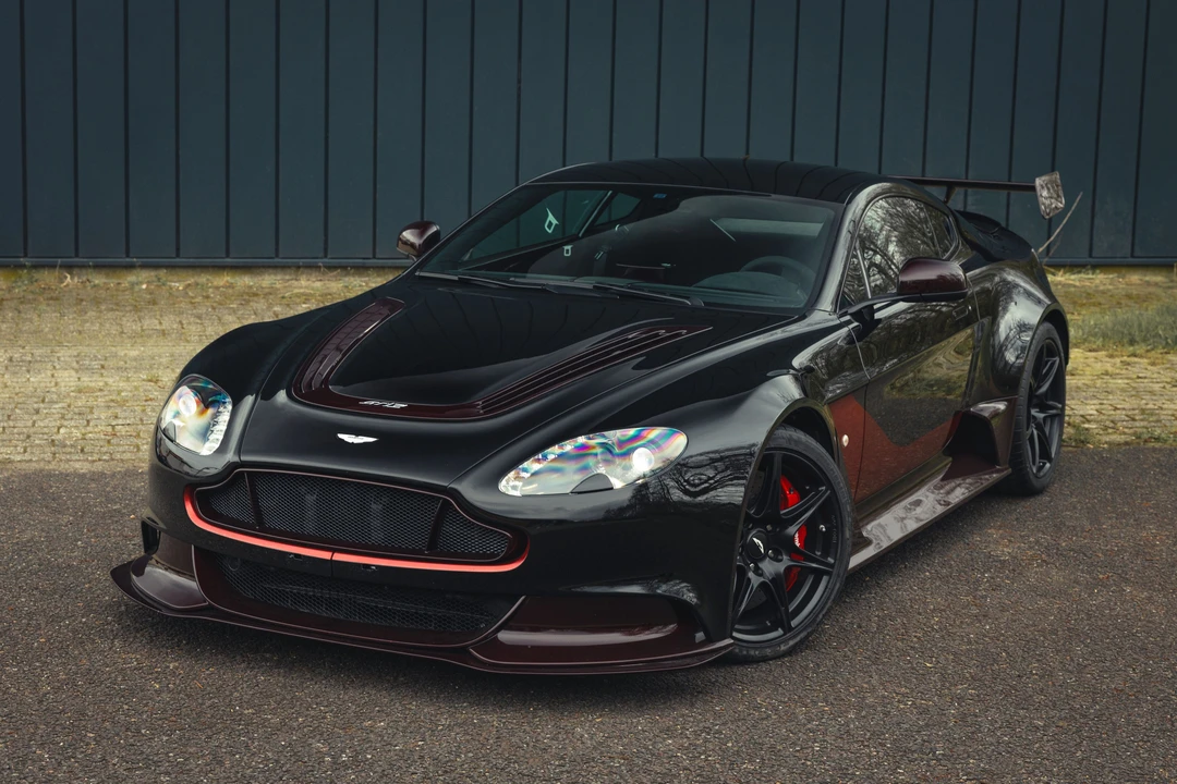 2016 Aston Martin V12 Vantage (2010-2018) - Image 2 of 31