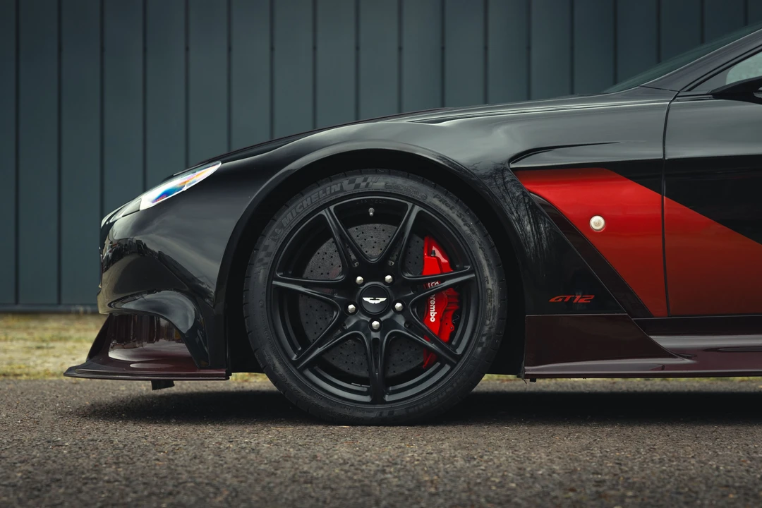 2016 Aston Martin V12 Vantage (2010-2018) - Image 30 of 31