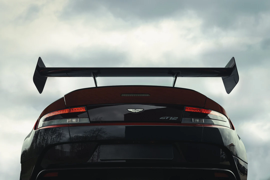 2016 Aston Martin V12 Vantage (2010-2018) - Image 28 of 31