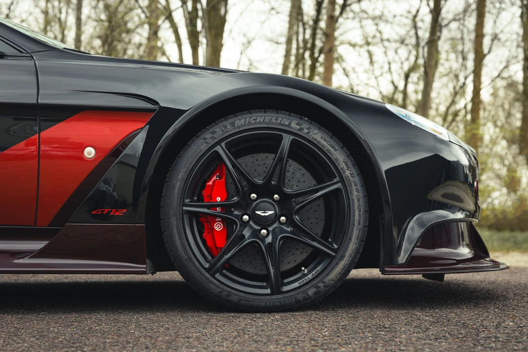2016 Aston Martin V12 Vantage (2010-2018) - Image 10 of 31