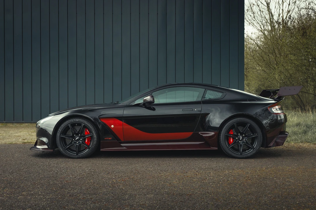 2016 Aston Martin V12 Vantage (2010-2018) - Image 29 of 31