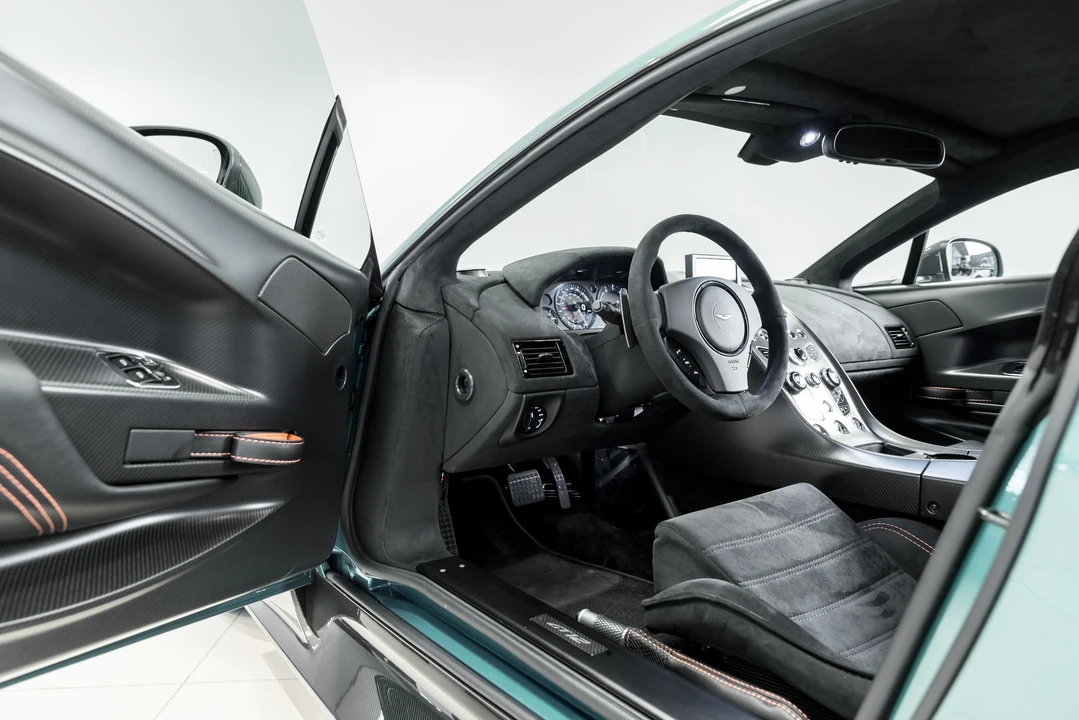 2016 Aston Martin V12 Vantage (2010-2018) - Image 20 of 31