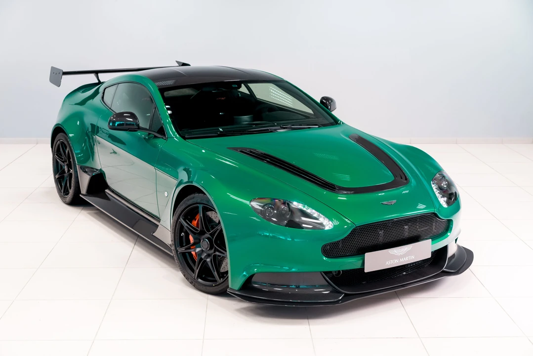 2016 Aston Martin V12 Vantage (2010-2018) - Image 2 of 31