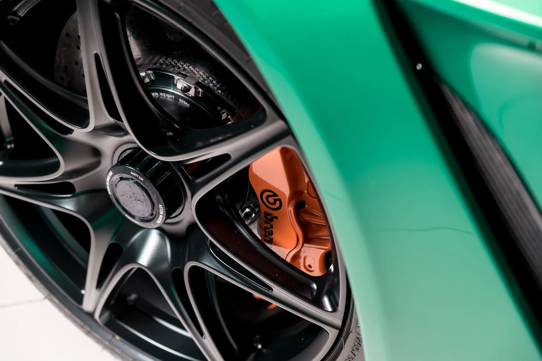 2016 Aston Martin V12 Vantage (2010-2018) - Image 25 of 31