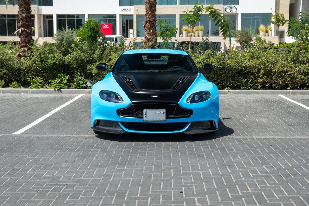 2016 Aston Martin Vantage - Image 9 of 31