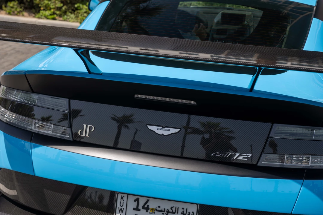 2016 Aston Martin Vantage - Image 30 of 31