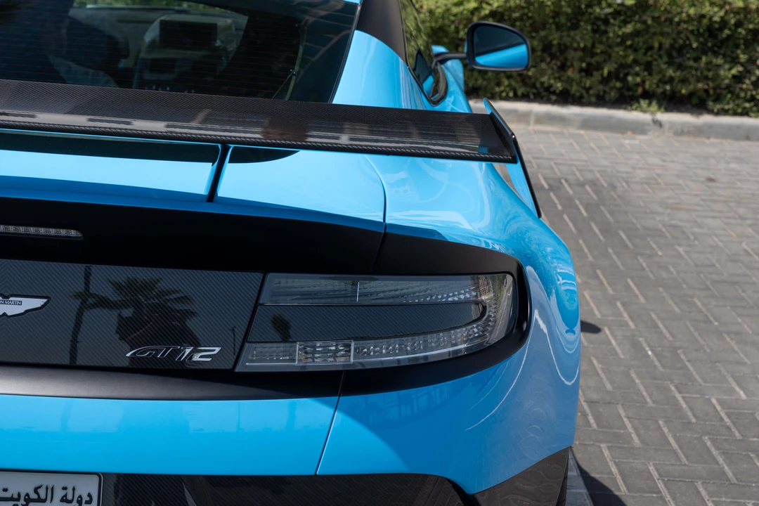 2016 Aston Martin Vantage - Image 31 of 31