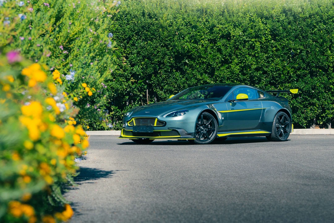 2016 Aston Martin V8 Vantage (2006-2017) - Image 17 of 31