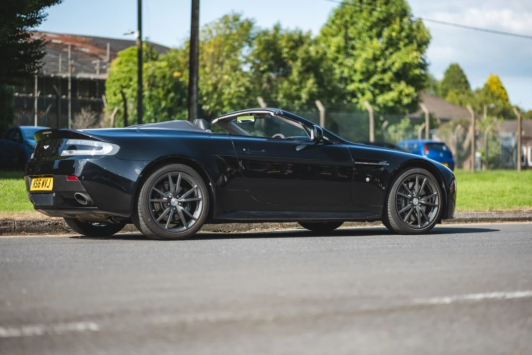2016 Aston Martin V8 Vantage (2006-2017) - Image 15 of 30
