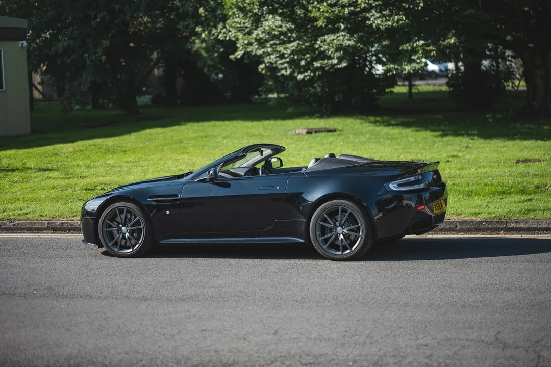 2016 Aston Martin V8 Vantage (2006-2017) - Image 19 of 30