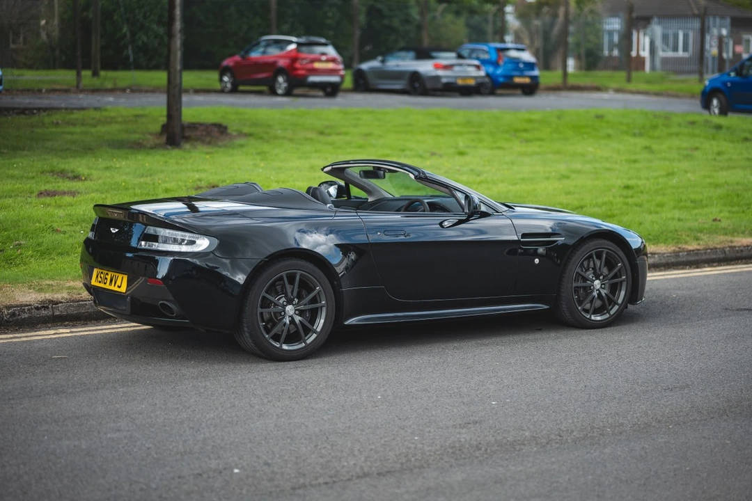 2016 Aston Martin V8 Vantage (2006-2017) - Image 26 of 30