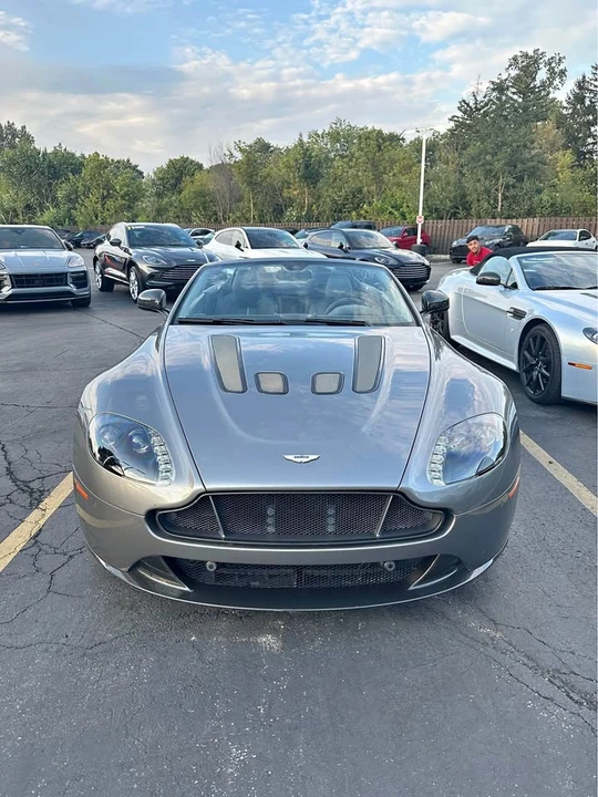 2016 Aston Martin Vantage - Image 1 of 11