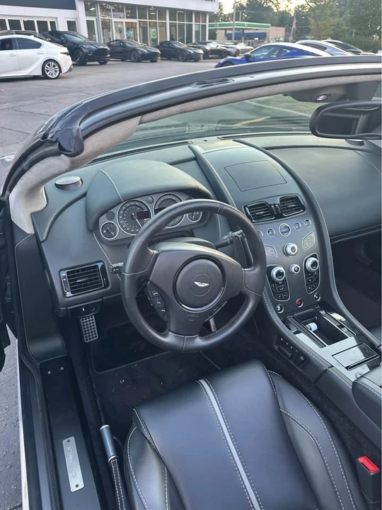 2016 Aston Martin Vantage - Image 5 of 11