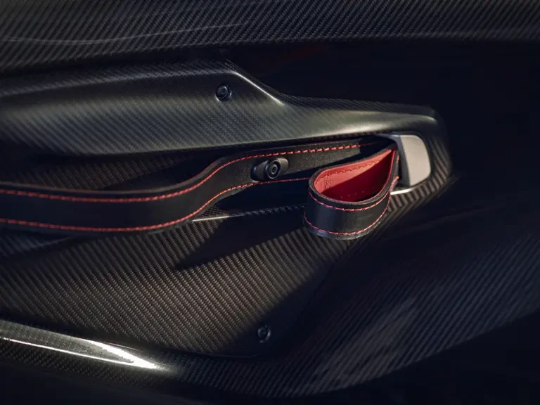 2016 Aston Martin Vulcan - Image 9 of 12