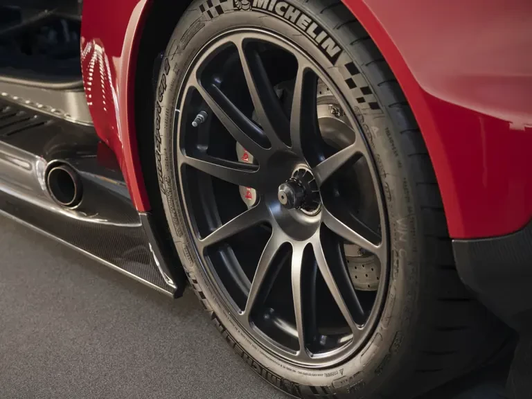 2016 Aston Martin Vulcan - Image 11 of 12