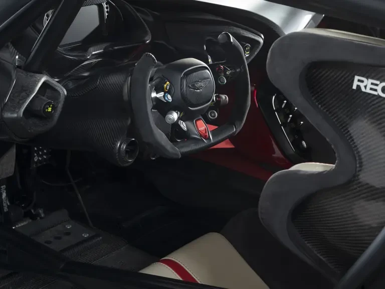 2016 Aston Martin Vulcan - Image 7 of 12