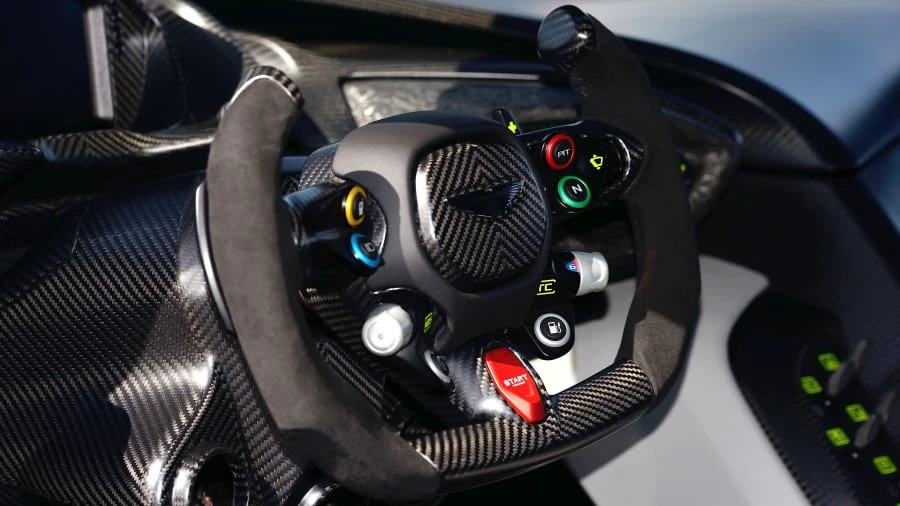 2016 Aston Martin Vulcan - Image 4 of 12