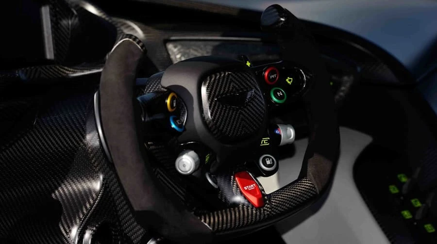 2016 Aston Martin Vulcan - Image 4 of 11