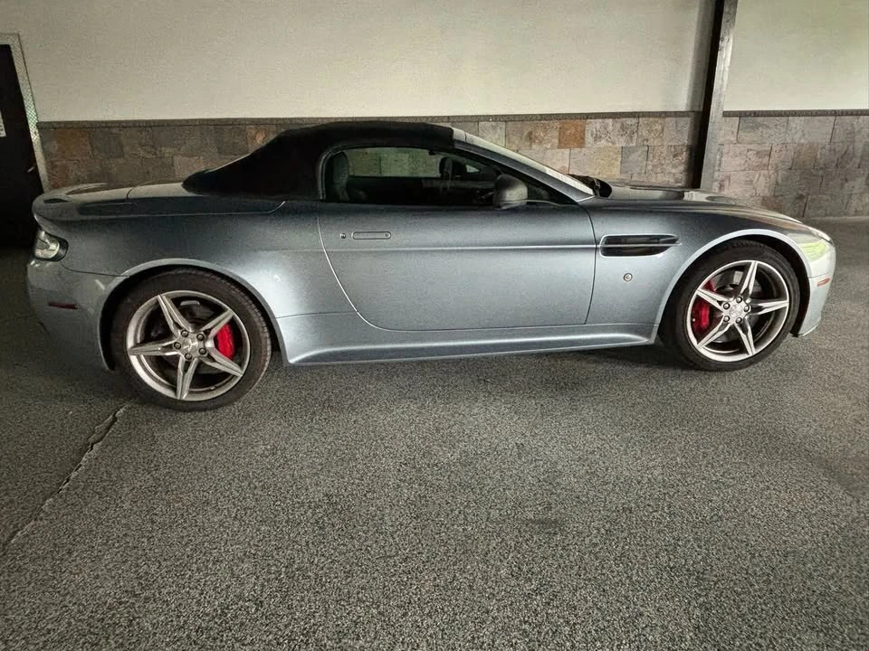 2016 Aston Martin Vantage - Image 8 of 20