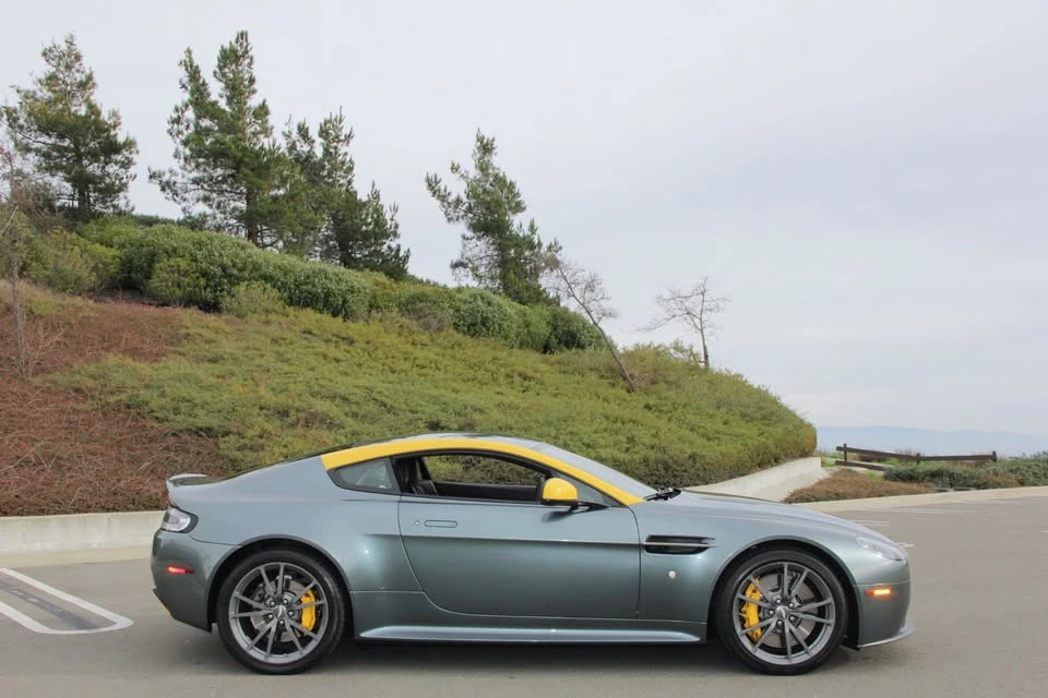 2016 Aston Martin V8 Vantage (2006-2017) - Image 1 of 15