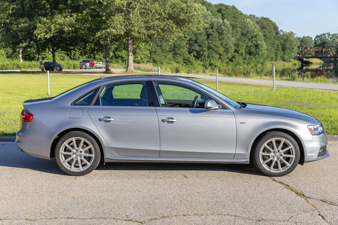 2016 Audi B8 A4 - Image 9 of 31