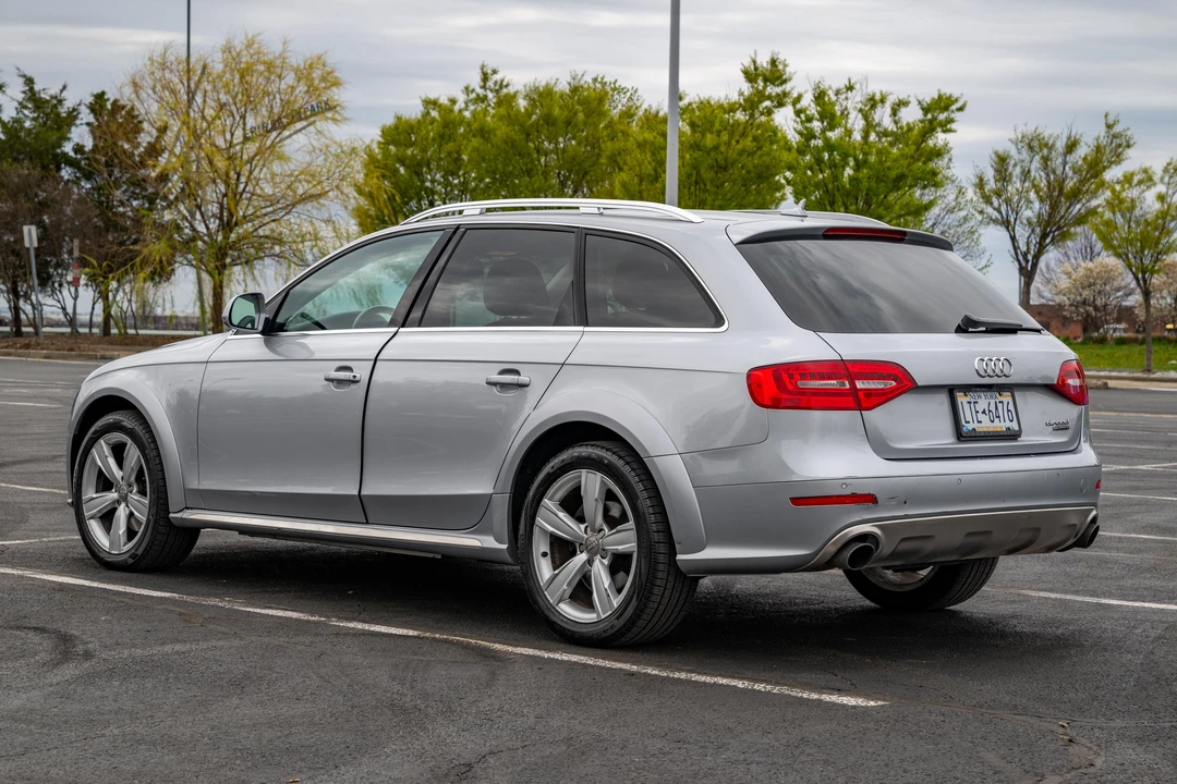 2016 Audi B8 A4 - Image 6 of 31