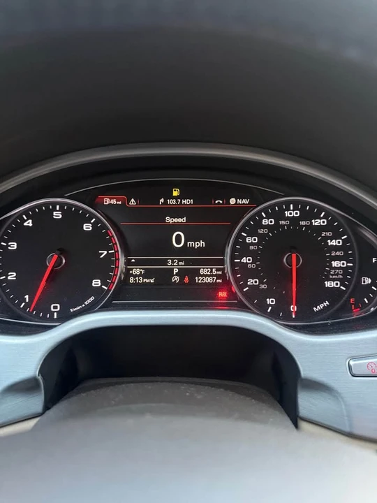 2016 Audi D4 A8 - Image 7 of 7